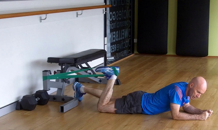 Banded hamstring curl