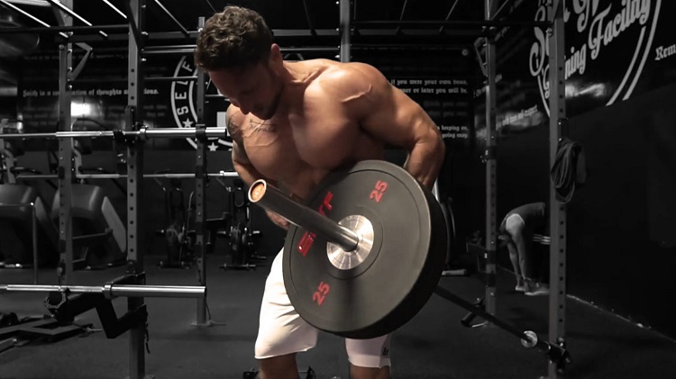 8 Back Workouts With Barbell