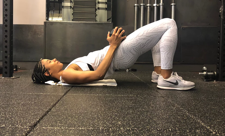 Dumbbell glute bridge