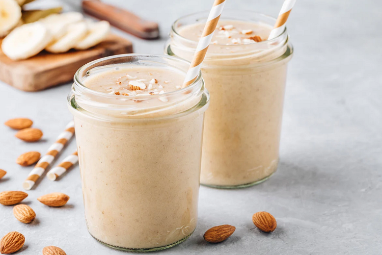 #5 Banana Almond Shake